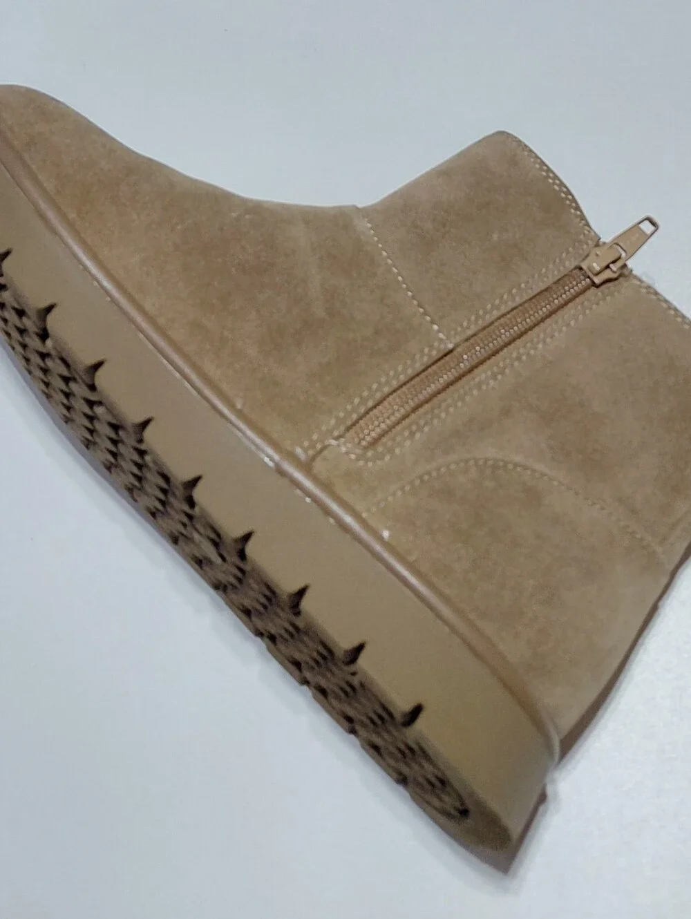 UNIVERSAL THREAD Women's Tan Shearling Lined Boot Size 7